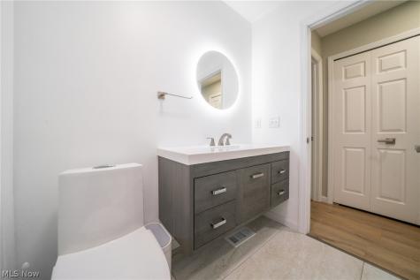19374 Lauren Way Strongsville OH 44149