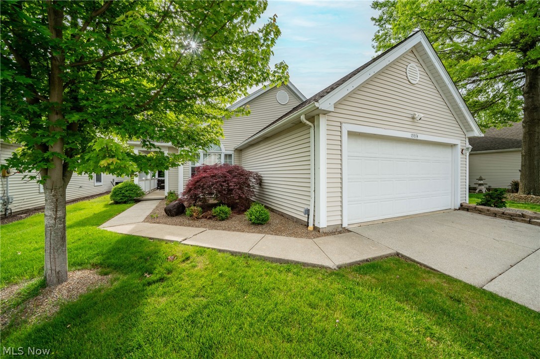 19374 Lauren Way Strongsville OH 44149