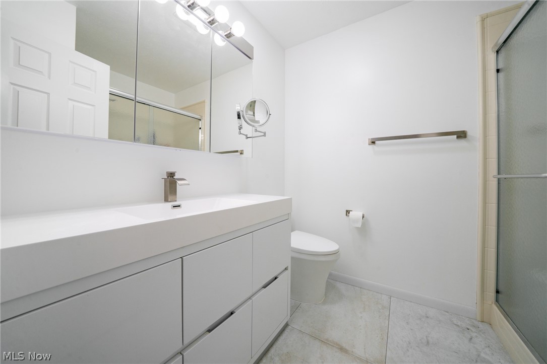 19374 Lauren Way Strongsville OH 44149