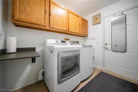 19374 Lauren Way Strongsville OH 44149