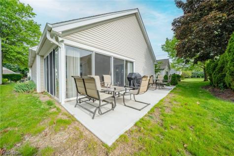 19374 Lauren Way Strongsville OH 44149