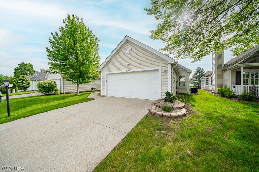 19374 Lauren Way Strongsville OH 44149