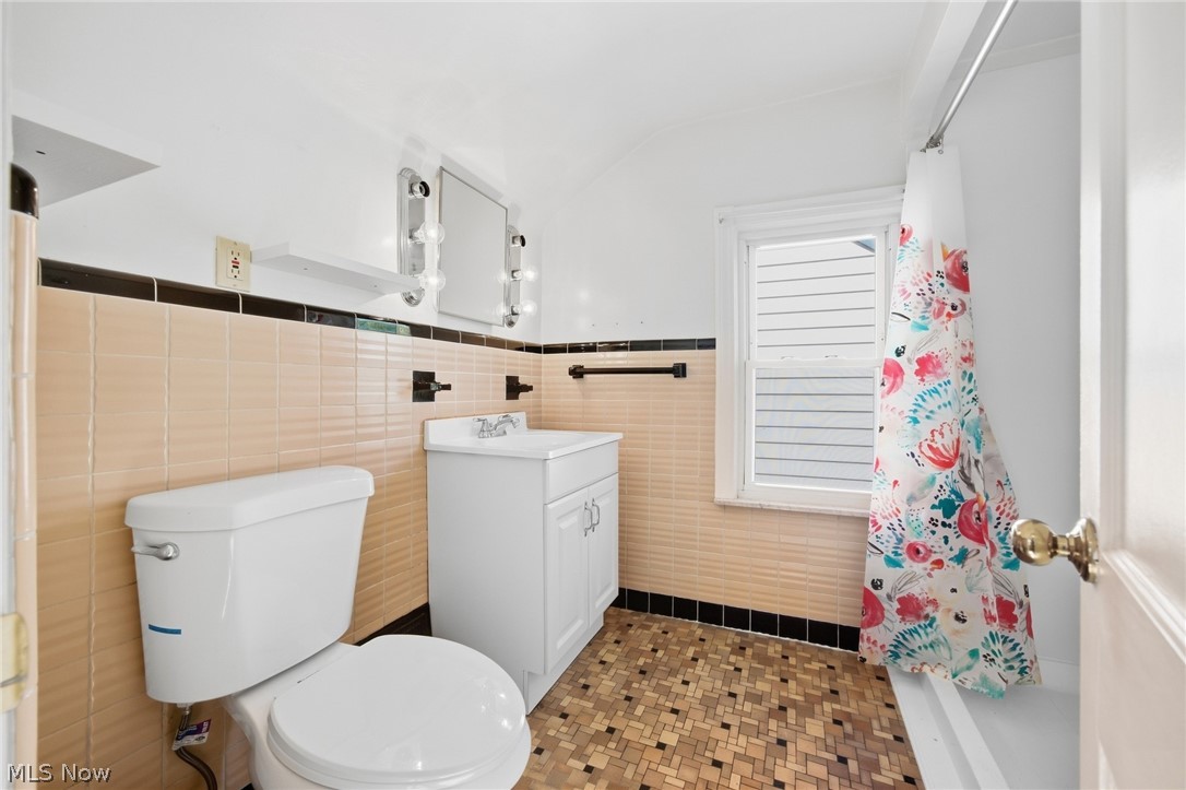 4046 Harwood Road South Euclid OH 44121