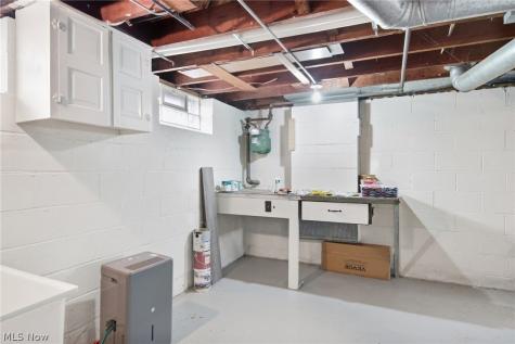 4046 Harwood Road South Euclid OH 44121