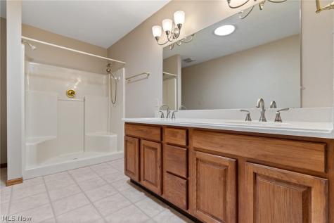 2644 Canaan Drive Uniontown OH 44685