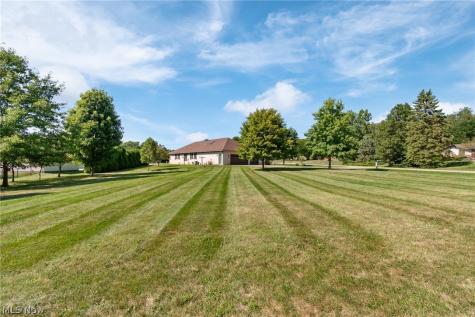 2644 Canaan Drive Uniontown OH 44685