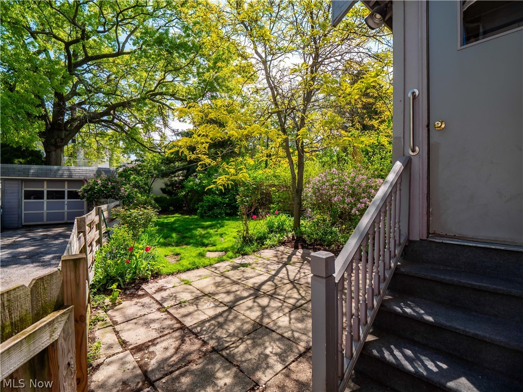 1331 Cranford Avenue Lakewood OH 44107