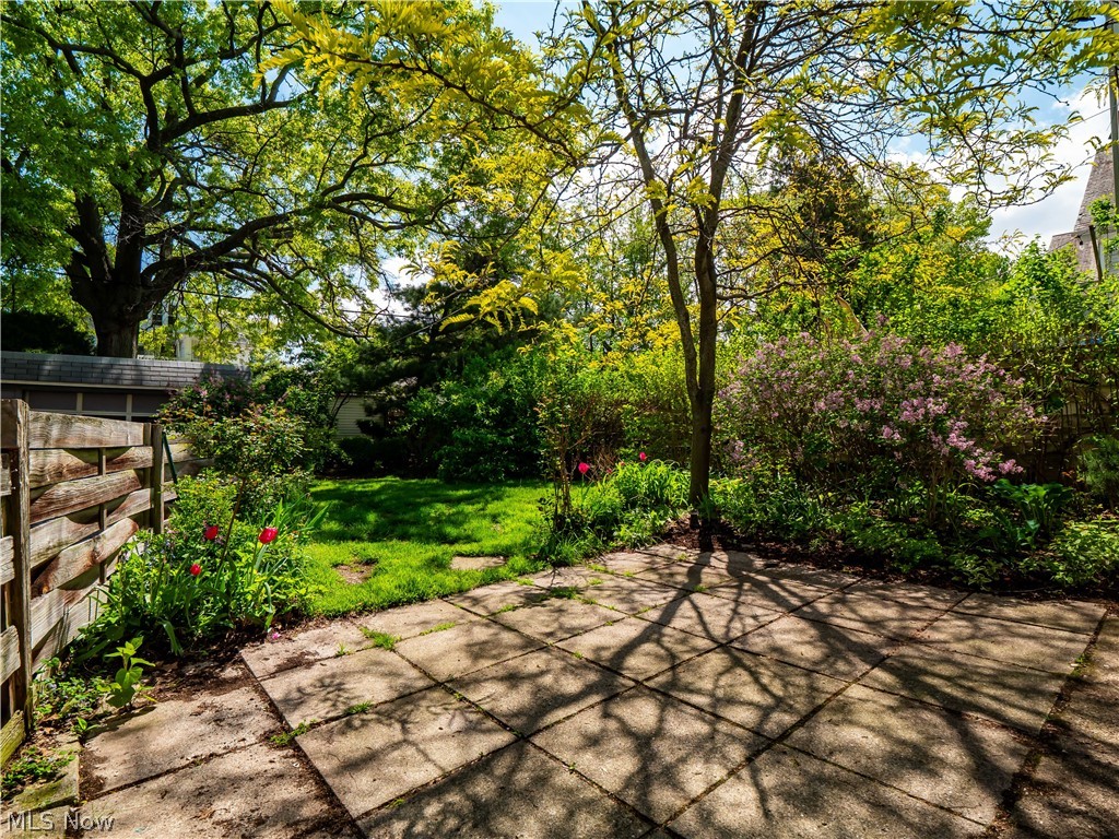 1331 Cranford Avenue Lakewood OH 44107