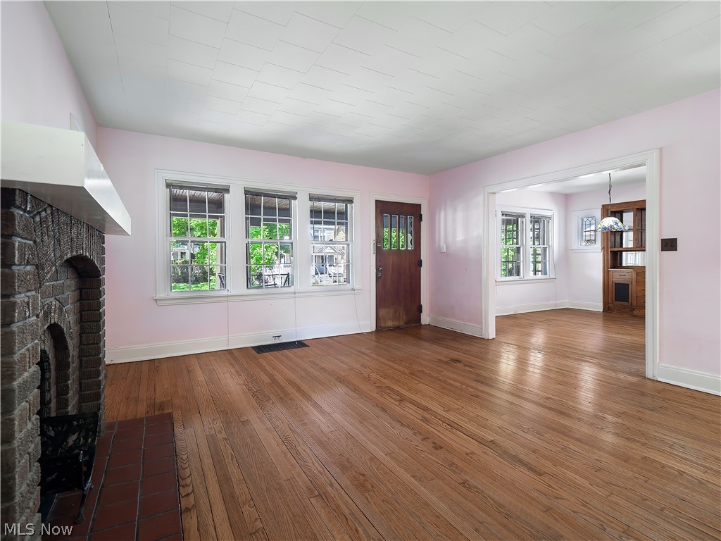1331 Cranford Avenue Lakewood OH 44107