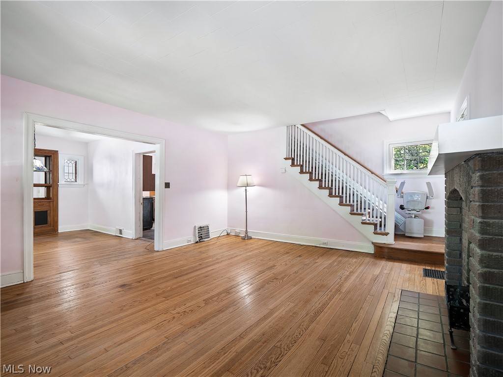 1331 Cranford Avenue Lakewood OH 44107