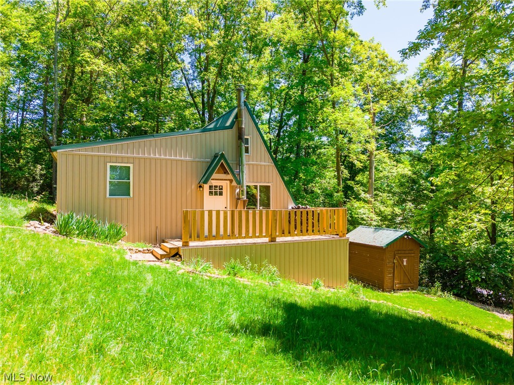 6257 Caddy Road SW Bowerston OH 44695