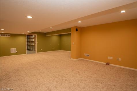 8521 Gentry Street NW Massillon OH 44646