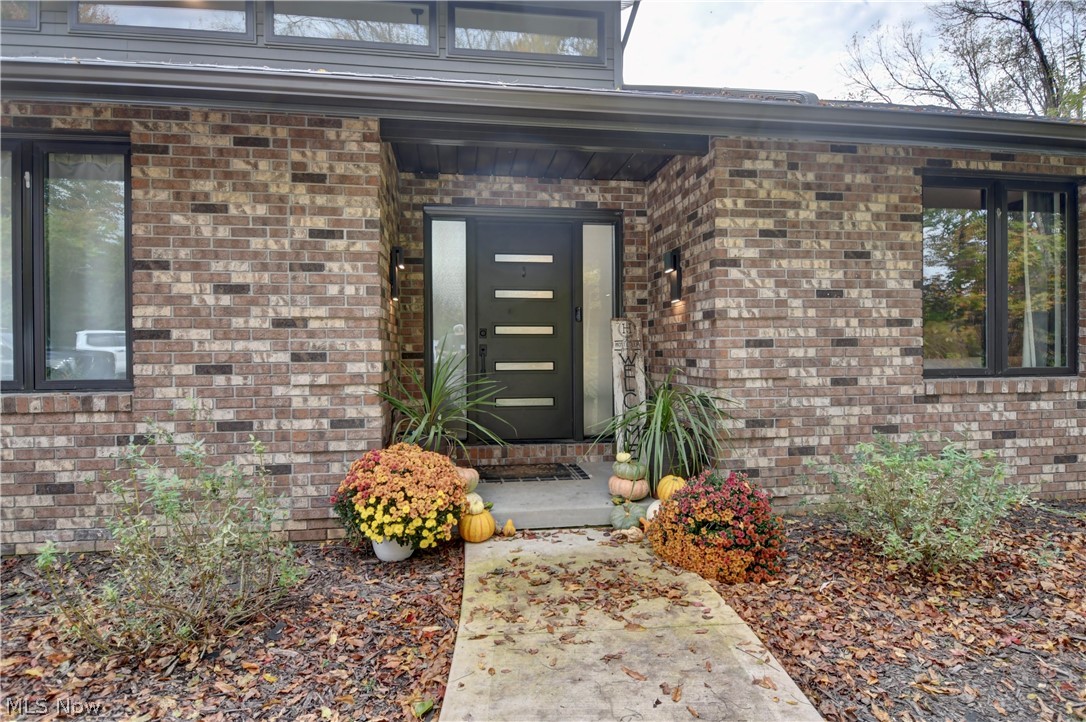 586 Hilan Avenue SW New Philadelphia OH 44663