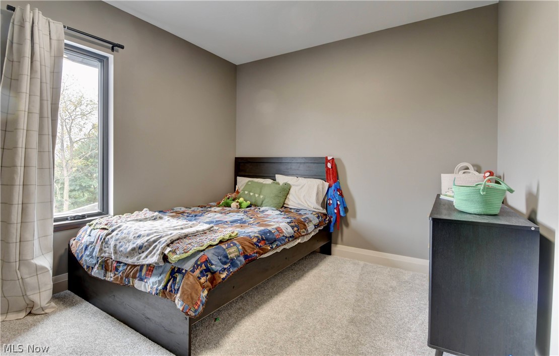 586 Hilan Avenue SW New Philadelphia OH 44663
