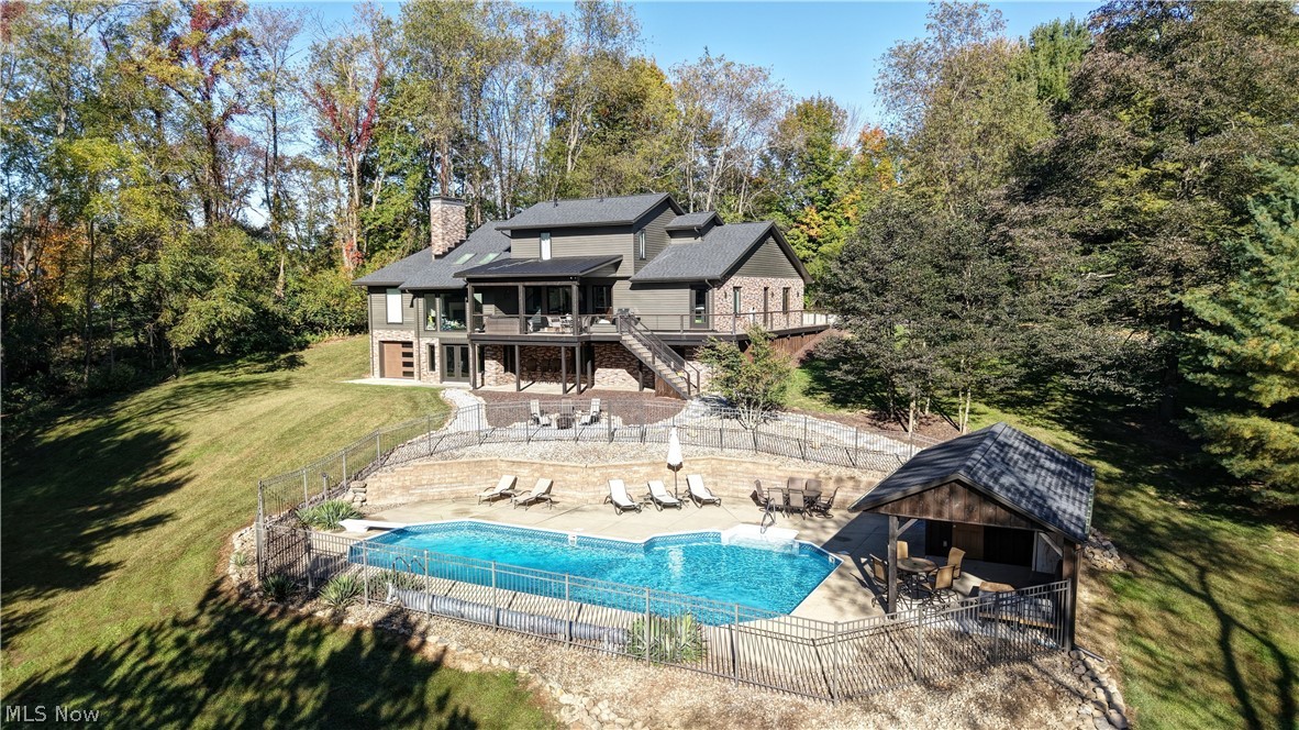 586 Hilan Avenue SW New Philadelphia OH 44663