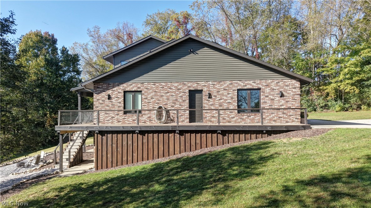 586 Hilan Avenue SW New Philadelphia OH 44663