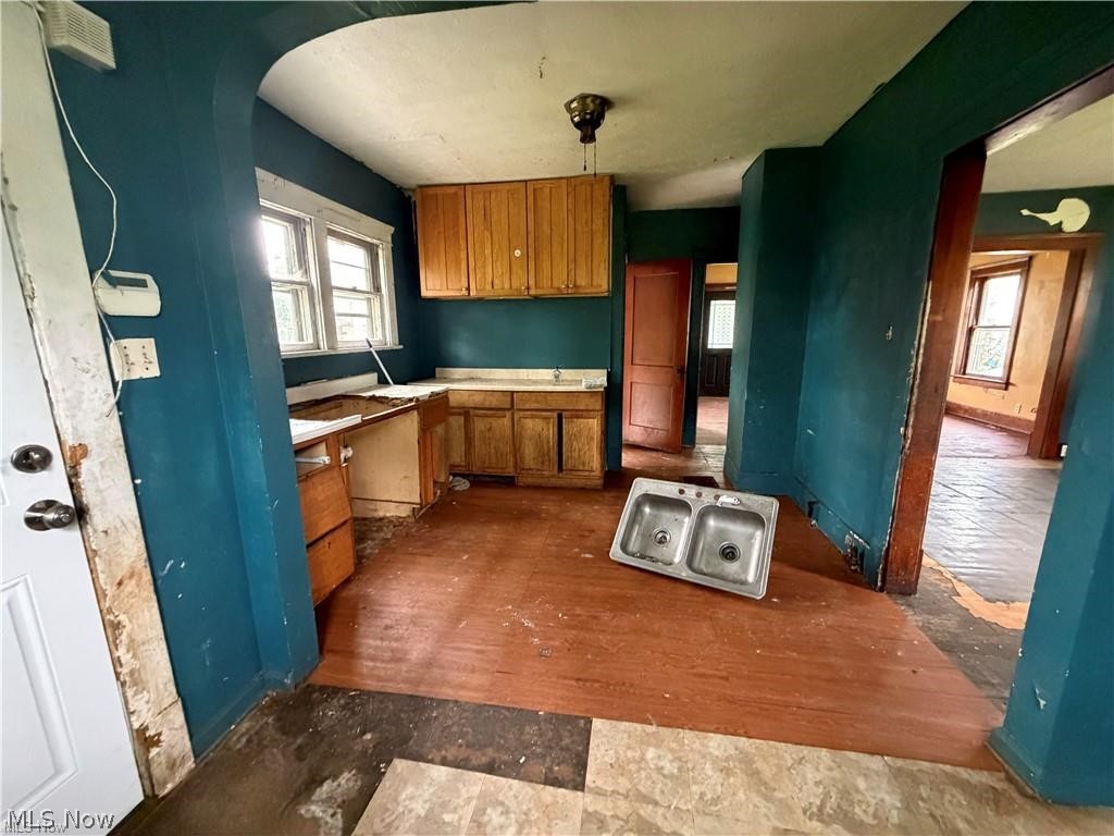 235 Iddings Avenue SE Warren OH 44483