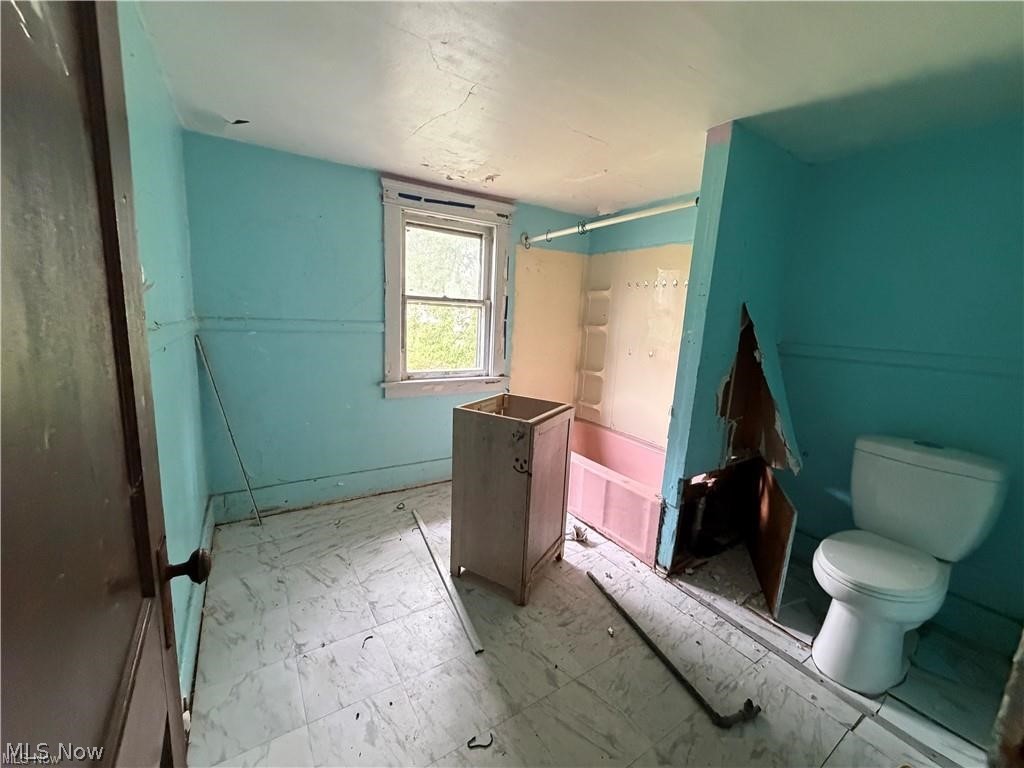 235 Iddings Avenue SE Warren OH 44483