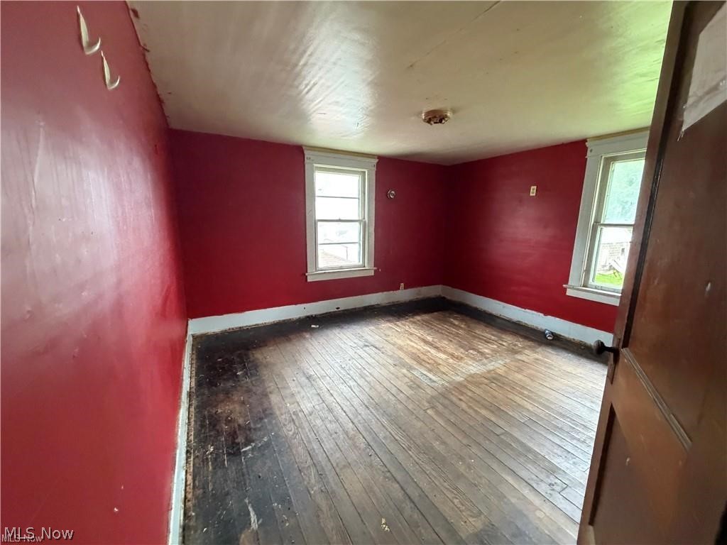 235 Iddings Avenue SE Warren OH 44483
