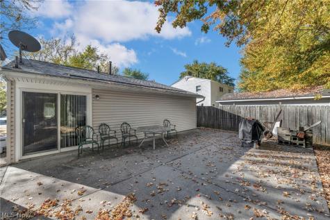 2213 Randall Street Lorain OH 44052