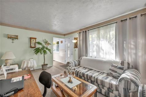 2213 Randall Street Lorain OH 44052