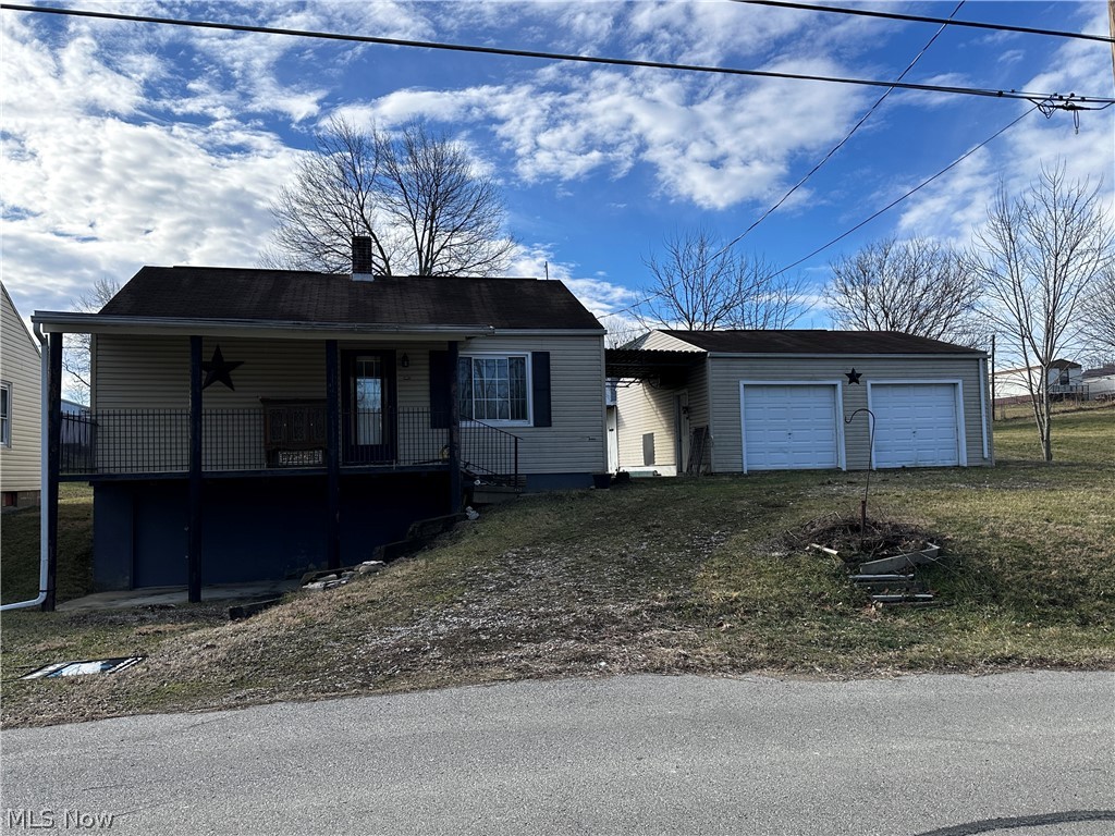1032 Race Street Zanesville OH 43701