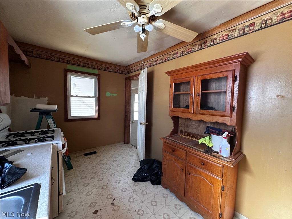 1032 Race Street Zanesville OH 43701