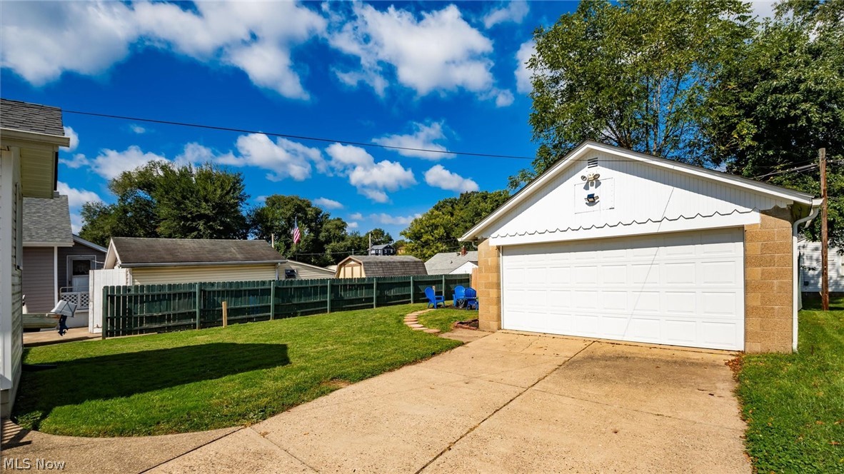 921 Lindbergh Avenue Zanesville OH 43701