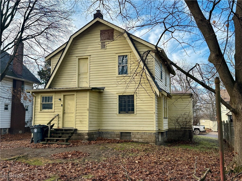 325 Grace Avenue Akron OH 44320