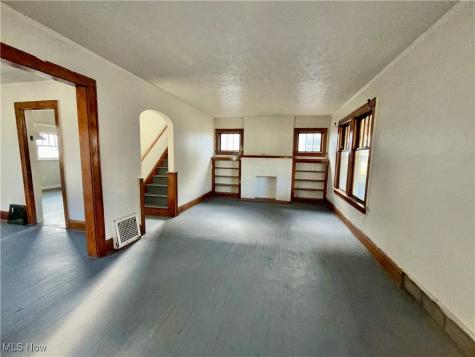 325 Grace Avenue Akron OH 44320