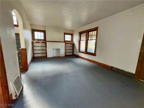 325 Grace Avenue Akron OH 44320