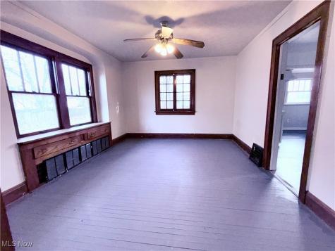 325 Grace Avenue Akron OH 44320