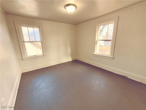 325 Grace Avenue Akron OH 44320