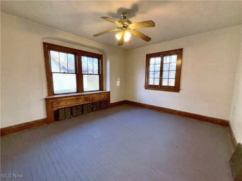325 Grace Avenue Akron OH 44320