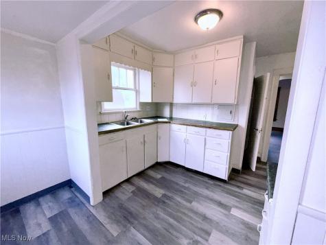 325 Grace Avenue Akron OH 44320