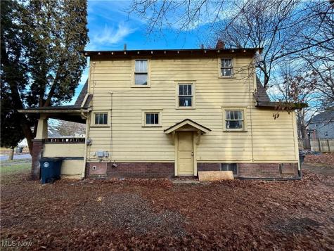 325 Grace Avenue Akron OH 44320