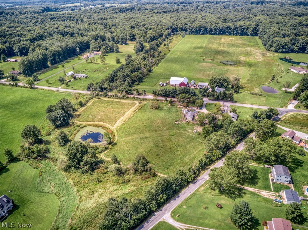 3746 Mcclintocksburg Road Diamond OH 44412