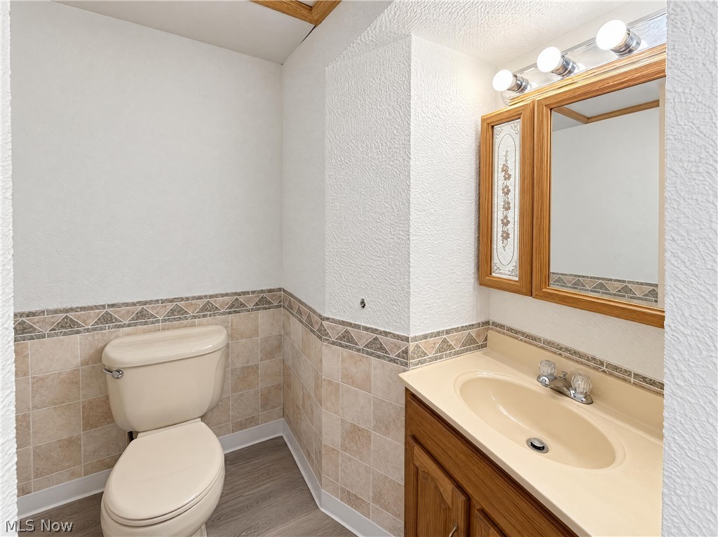 1541 E 254th Street Euclid OH 44117