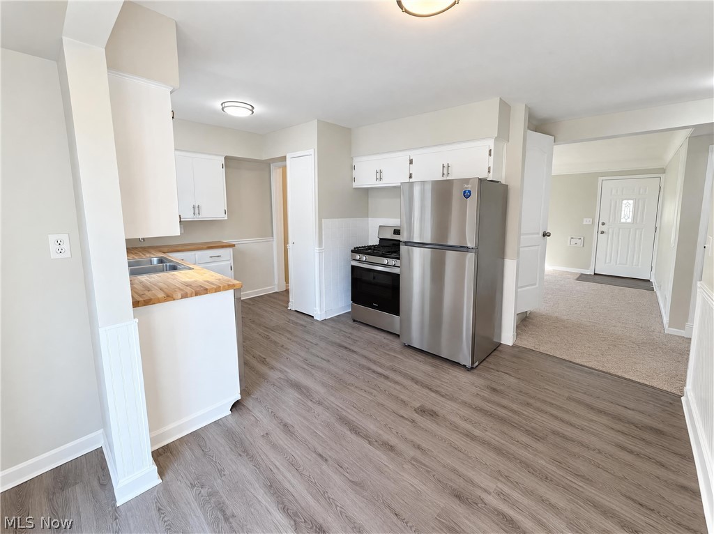 1541 E 254th Street Euclid OH 44117