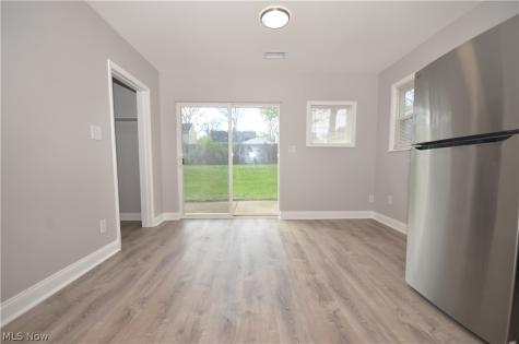 390 Morrison Avenue Cuyahoga Falls OH 44221