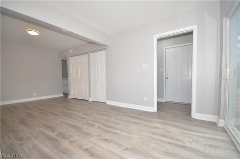 390 Morrison Avenue Cuyahoga Falls OH 44221