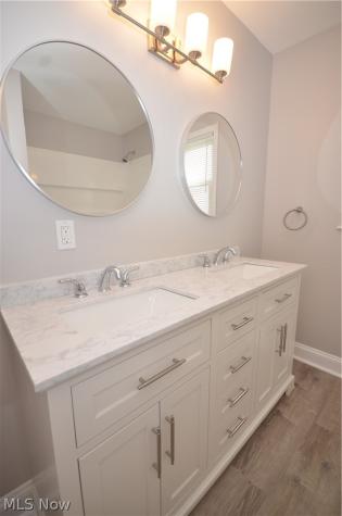 390 Morrison Avenue Cuyahoga Falls OH 44221
