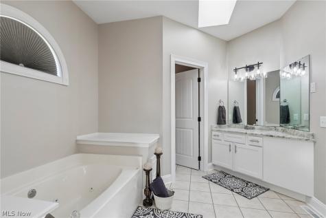 6395 Great Court Circle NW Massillon OH 44646