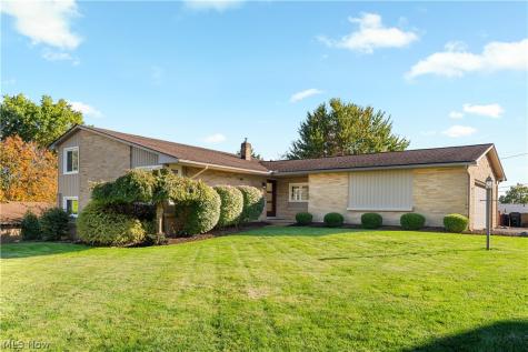2206 56th Street NE Canton OH 44721
