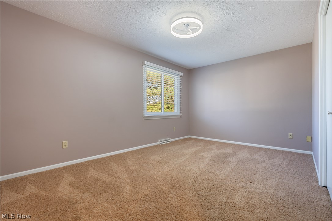 2206 56th Street NE Canton OH 44721