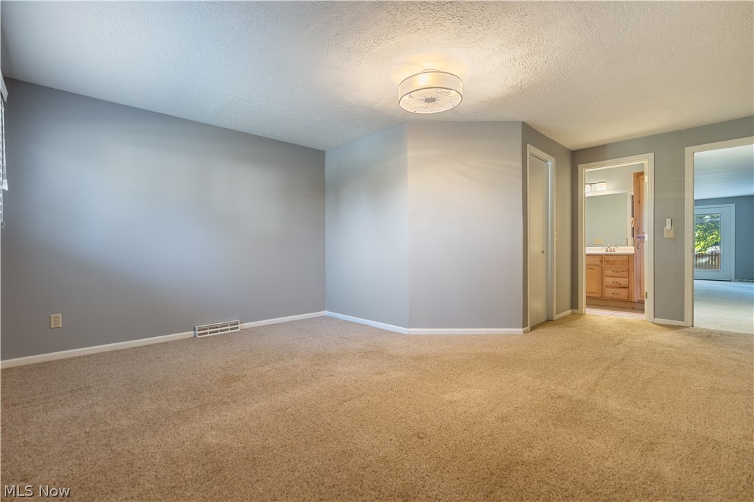 2206 56th Street NE Canton OH 44721