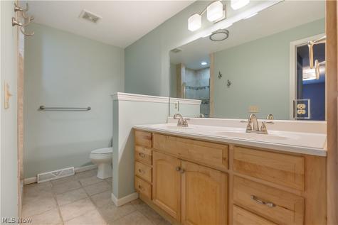 2206 56th Street NE Canton OH 44721