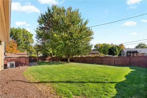 2206 56th Street NE Canton OH 44721
