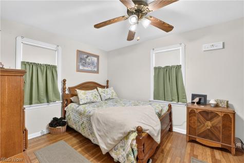 7101 Brownfield Drive Parma OH 44129