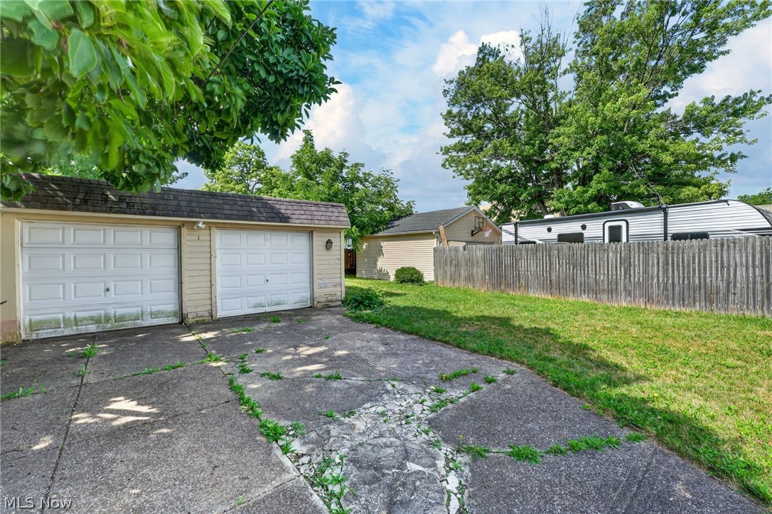 7101 Brownfield Drive Parma OH 44129